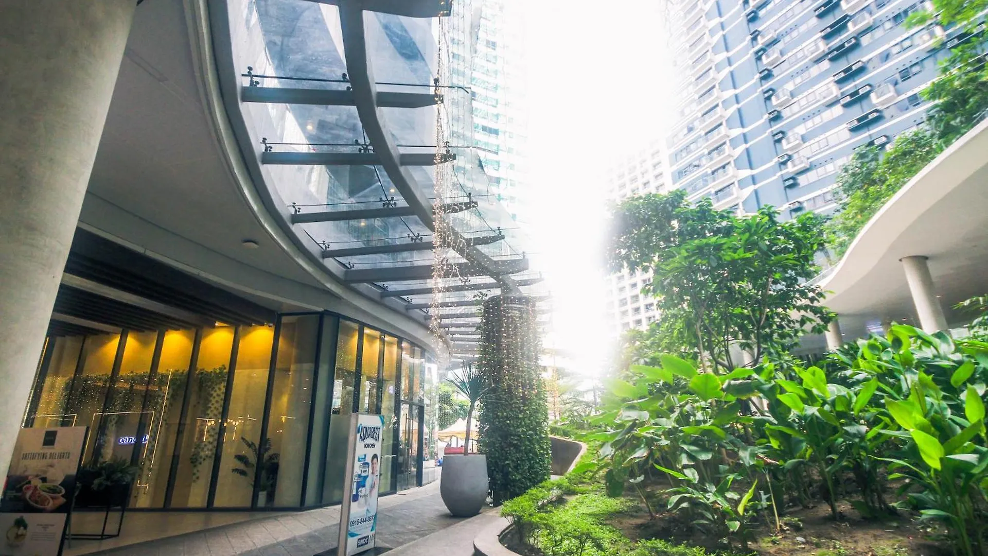Urban Charm Cozy Meet 60 Air Swim Gym Park 300Mb Apartment Manila