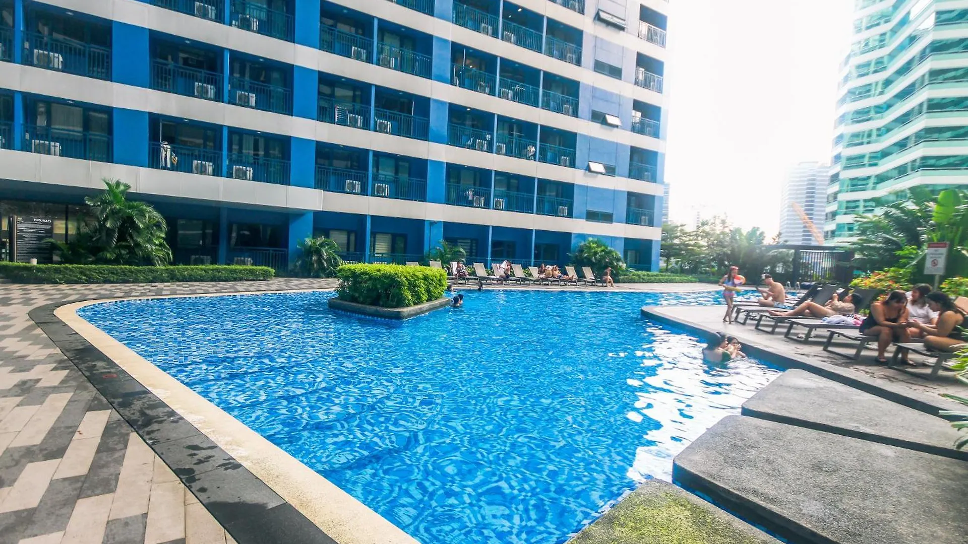 Urban Charm Cozy Meet 60 Air Swim Gym Park 300Mb Apartment Manila
