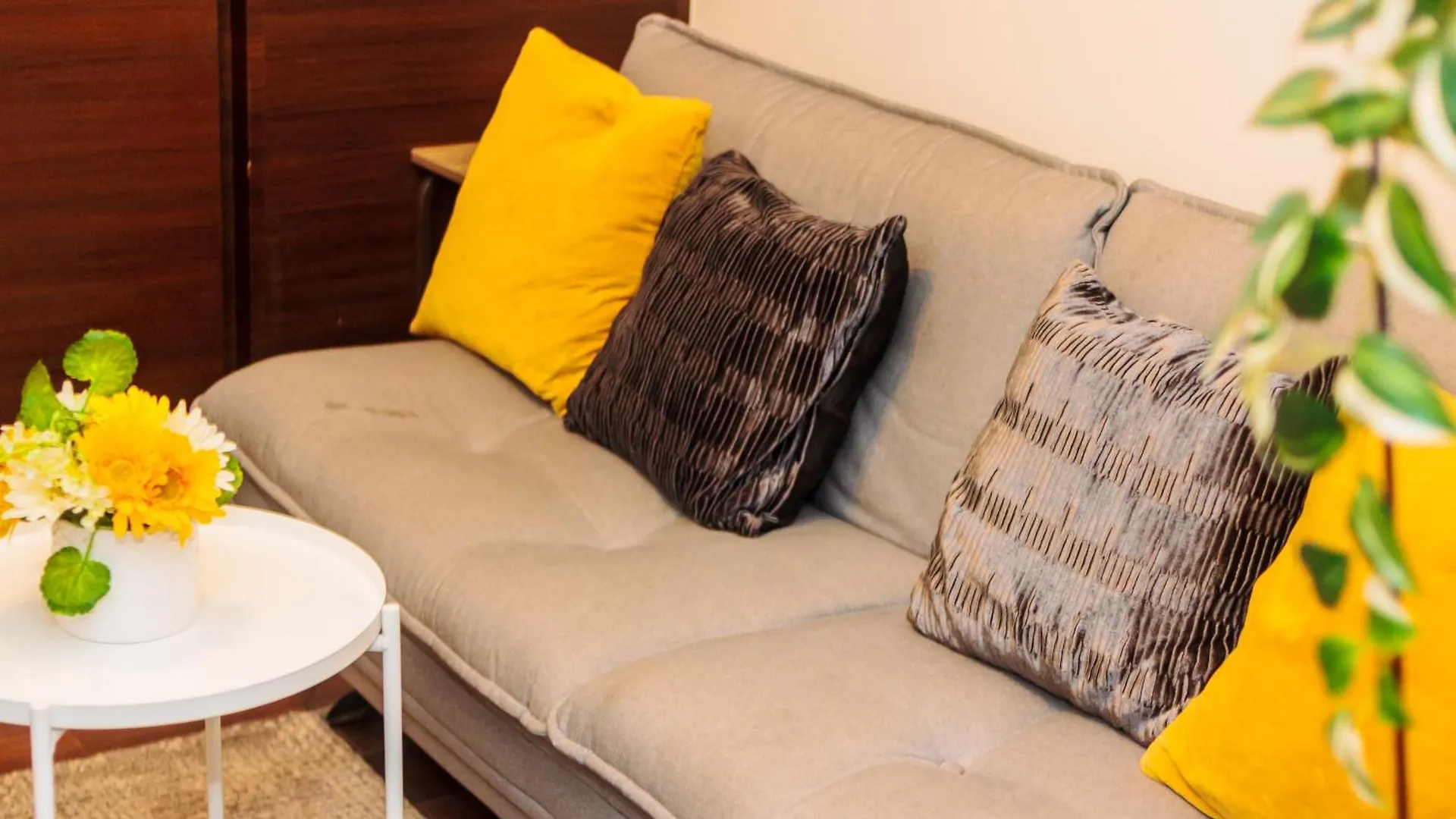 Urban Charm Cozy Meet 60 Air Swim Gym Park 300Mb Apartment Manila